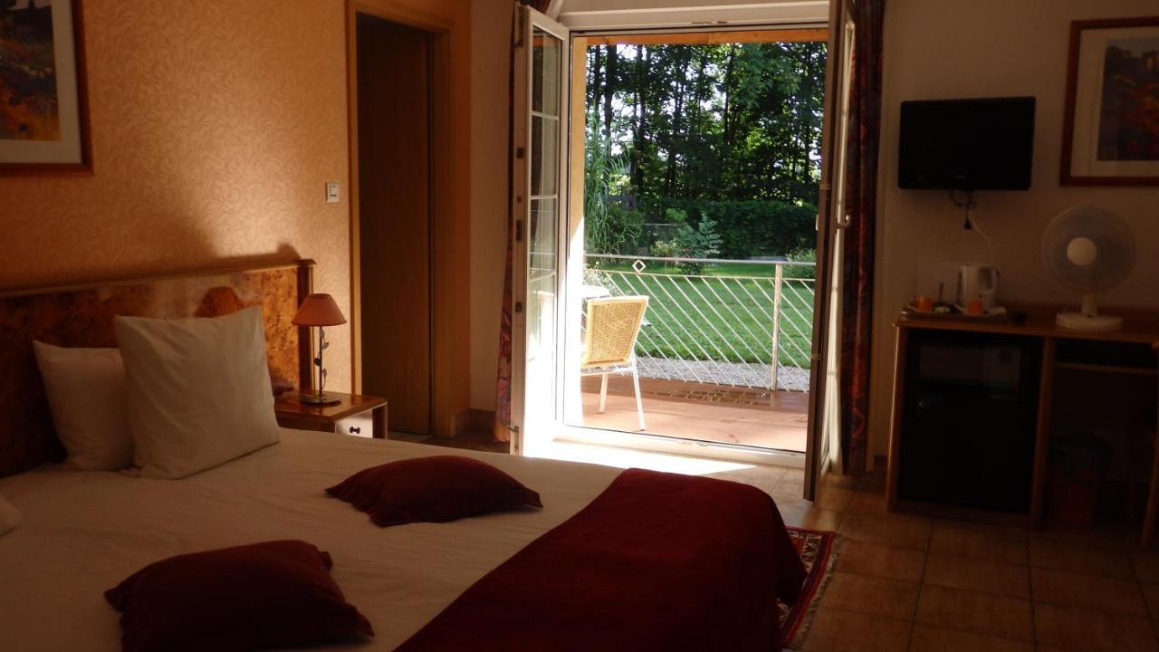 Hotel Sud Alsace Сосайм Екстериор снимка